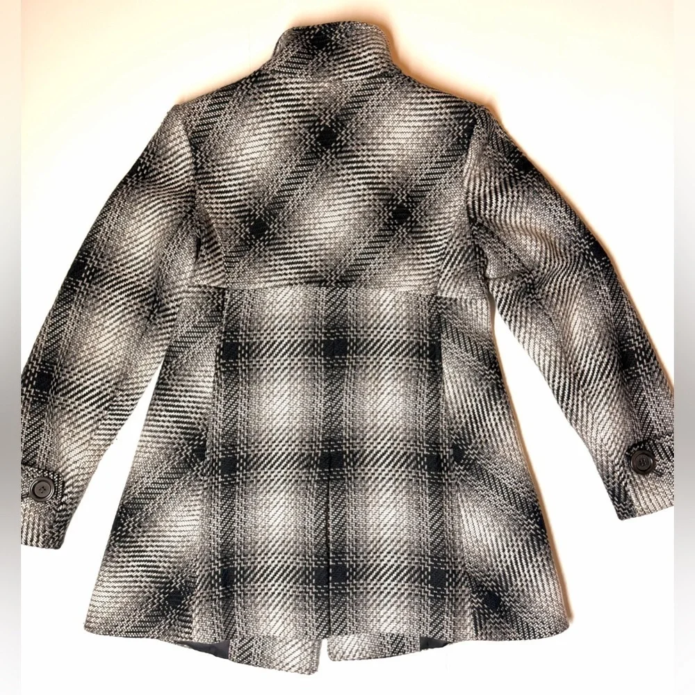 Michael Kors Women's Wool Blend Plaid Peacoat Black / Gray Size- 10